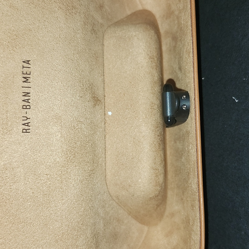 Ray-Ban Tan Leather META Sunglasses Case. NEW. - Picture 3 of 5